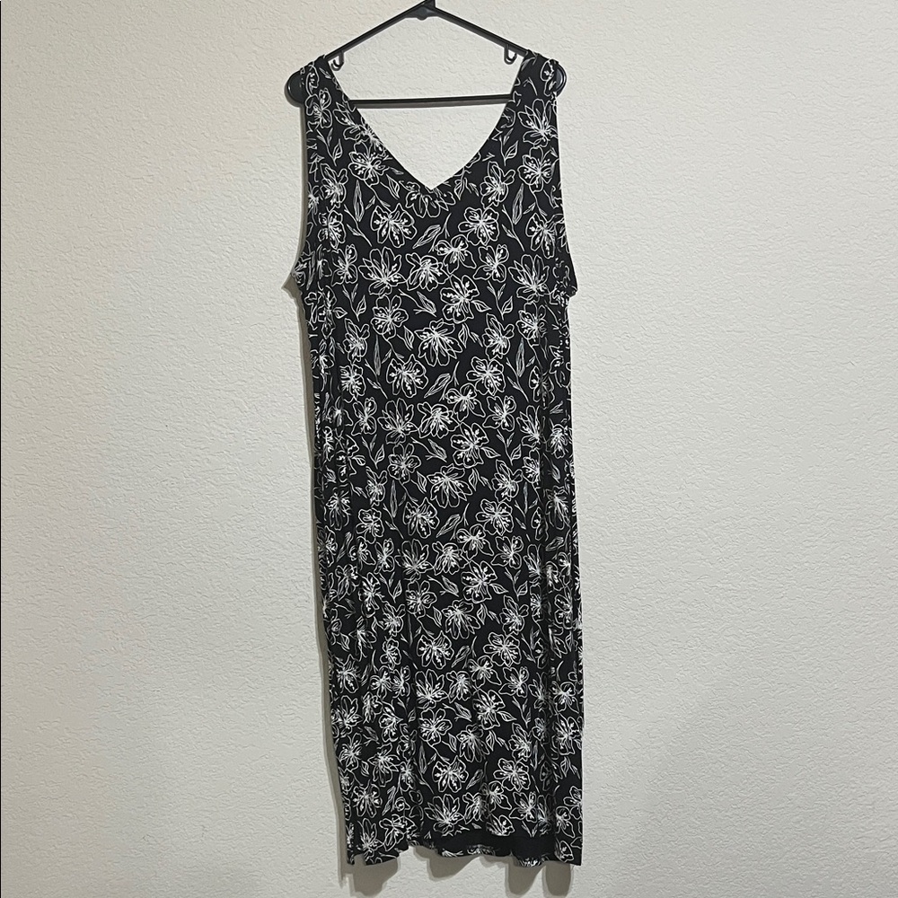 Dip Black and White Floral Maxi Sundress, V-Neck Sleeveless Dress